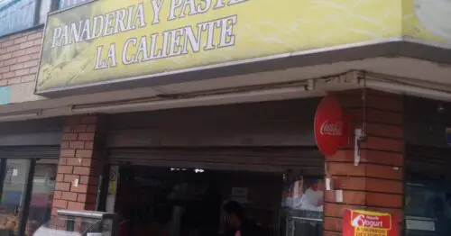 PANADERIA Y PASTELERIA LA CALIENTE PANADERIA Y PASTELERIA LA CALIENTE